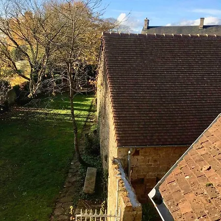 Maison Familiale Spacieuse Pres De Avec Jardin