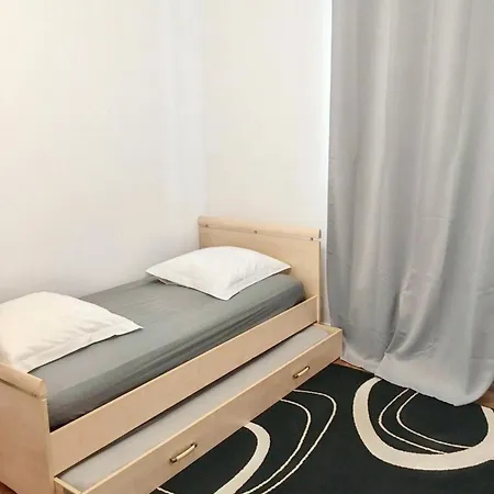 Maison Familiale Spacieuse Pres De Avec Jardin Holiday home