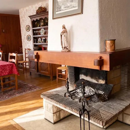 Ferienhaus Maison Familiale Spacieuse Pres De Avec Jardin Carrouges