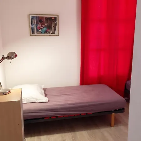 Ferienhaus Maison Familiale Spacieuse Pres De Avec Jardin Carrouges