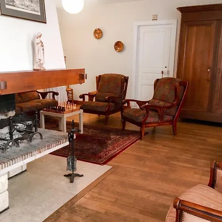 Vakantiehuis Maison Familiale Spacieuse Pres De Avec Jardin *