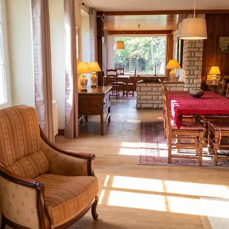 Maison Familiale Spacieuse Pres De Avec Jardin Ferienhaus