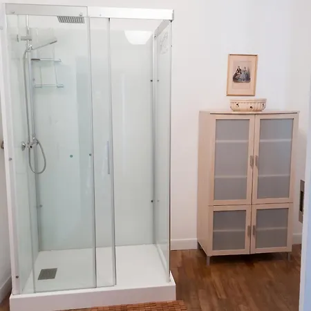 Vakantiehuis Maison Familiale Spacieuse Pres De Avec Jardin Carrouges