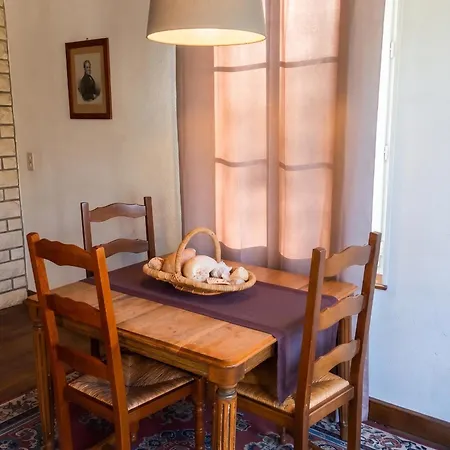 Maison Familiale Spacieuse Pres De Avec Jardin Casa de Férias *