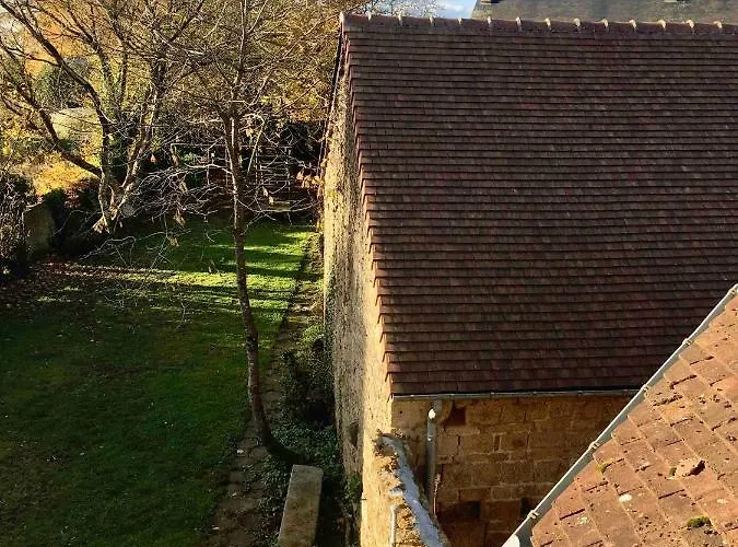 Maison Familiale Spacieuse Pres De Avec Jardin