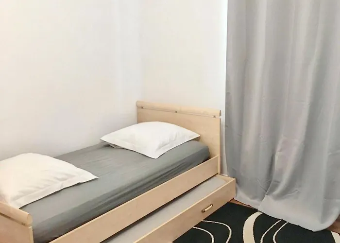 Maison Familiale Spacieuse Pres De Avec Jardin Holiday home