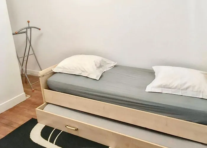 Maison Familiale Spacieuse Pres De Avec Jardin Holiday home