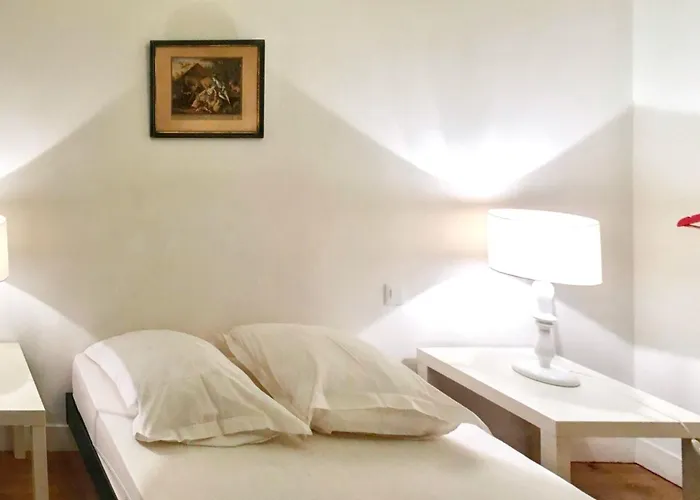 Holiday home Maison Familiale Spacieuse Pres De Avec Jardin