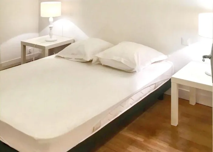 Maison Familiale Spacieuse Pres De Avec Jardin Carrouges