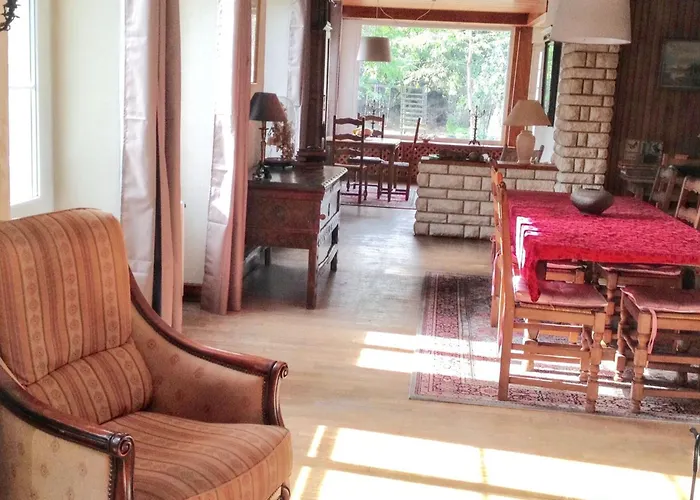 Holiday home Maison Familiale Spacieuse Pres De Avec Jardin *