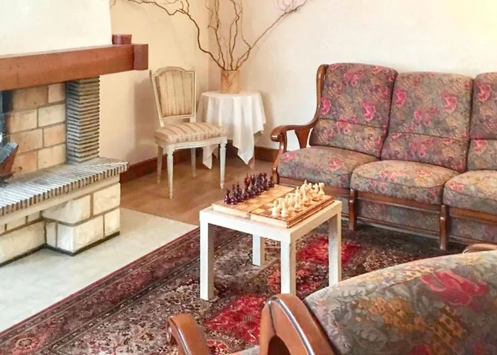 Maison Familiale Spacieuse Pres De Avec Jardin *